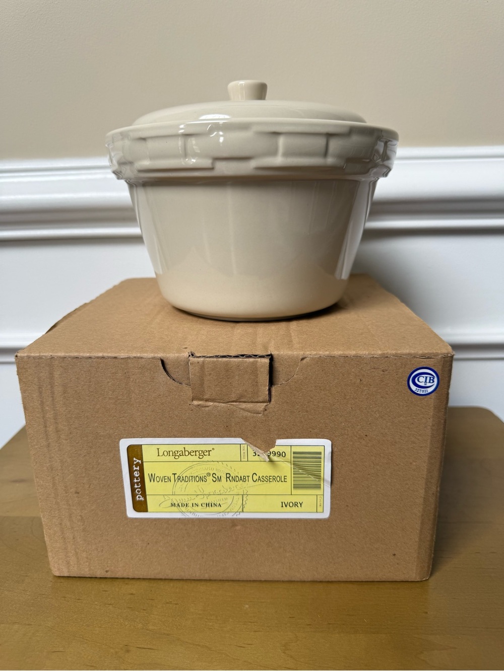 Longaberger Ivory Ceramic Covered Casserole